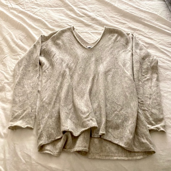 Vince Cashmere Wool V Neck - Picture 4 of 9